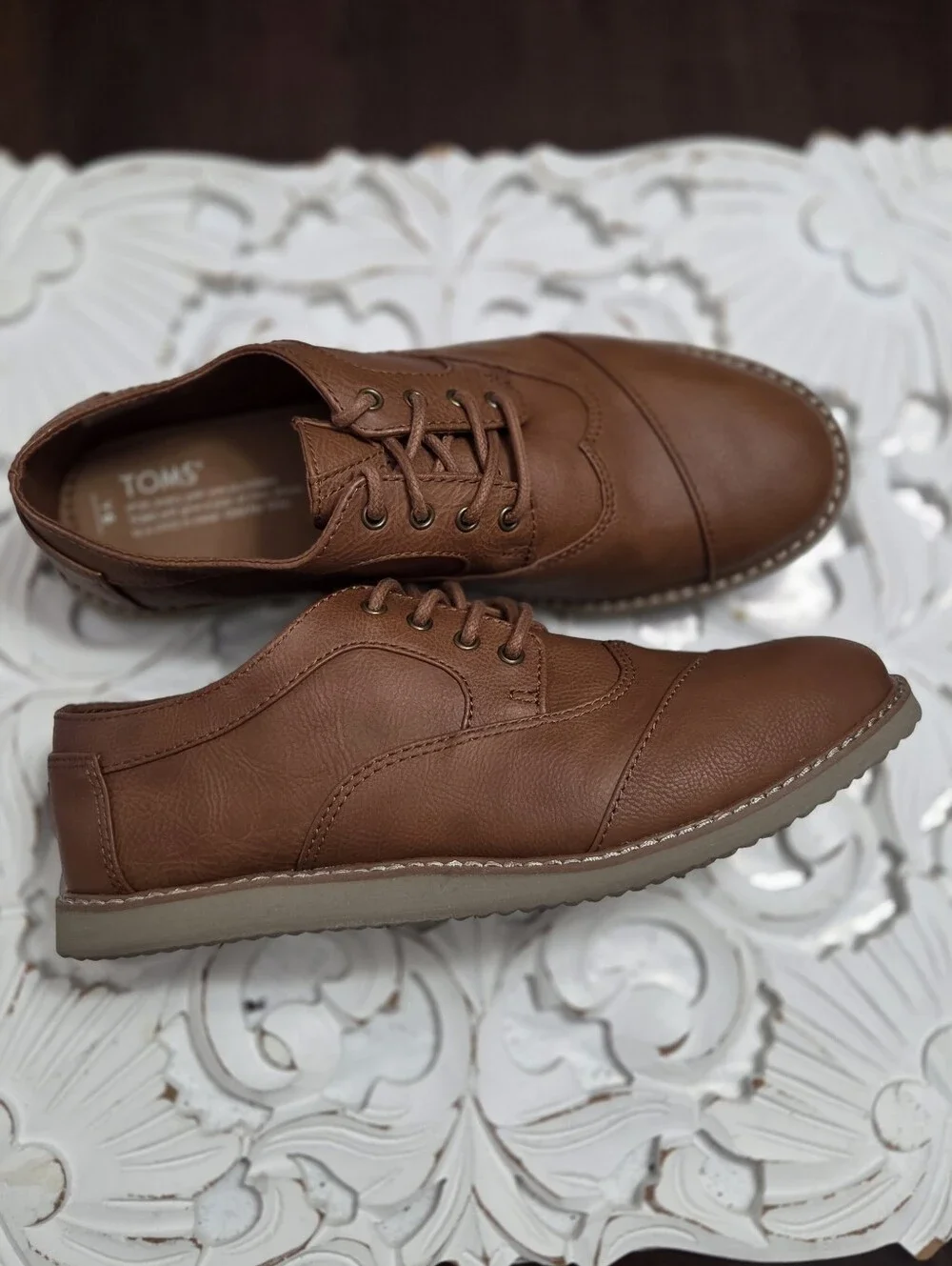 Toms Boys Oxford Lace Up Shoe Size Y6